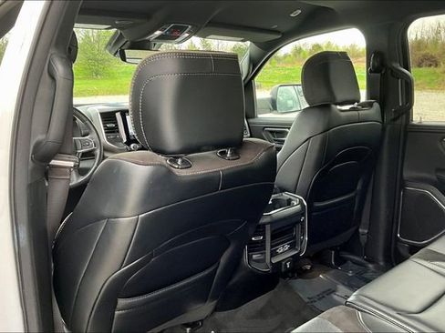 Used 2024 RAM 1500 Laramie AWD/4WD image 37
