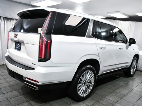 Used 2025 Cadillac Escalade Premium Luxury w/ LPO, Floor Liner Package AWD/4WD image 6