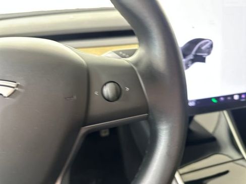 Used 2019 Tesla Model 3 Performance image 16