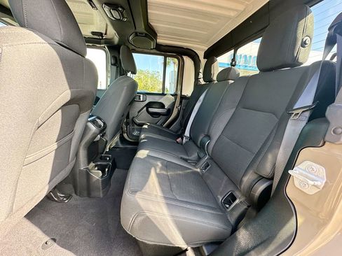 Used 2020 Jeep Gladiator Sport w/ Quick Order Package 24S image 23