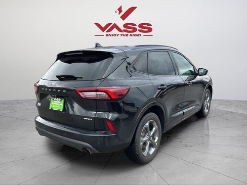 Used 2023 Ford Escape ST-Line w/ Tech Pack #1 image 5