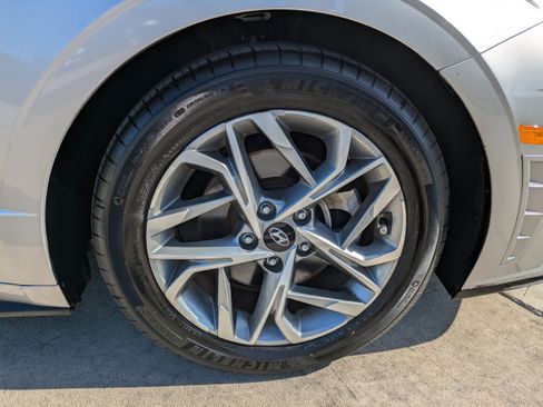 Used 2020 Hyundai Sonata SEL w/ Convenience Package image 9