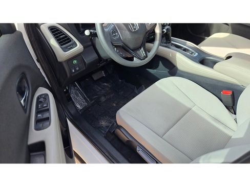 Used 2022 Honda HR-V LX image 17