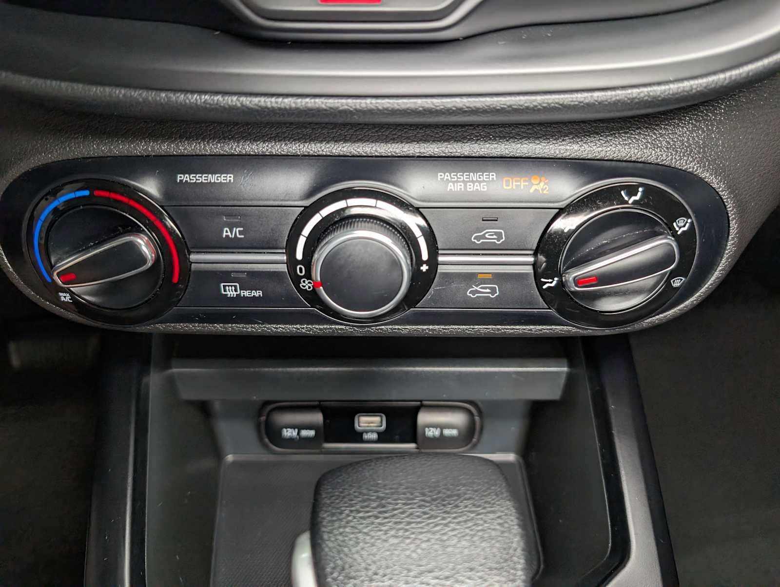 Certified 2023 Kia Soul LX w/ LX Technology Package FWD image 28
