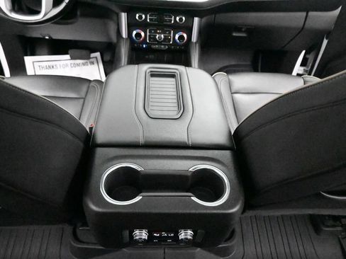 Used 2022 GMC Yukon XL SLT w/ SLT Premium Package AWD/4WD image 21