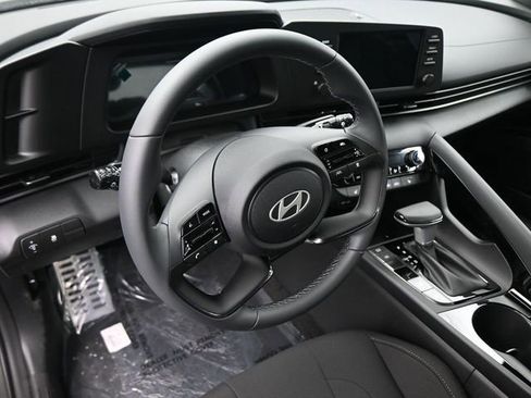 New 2026 Hyundai Elantra SEL Sport Premium FWD image 16