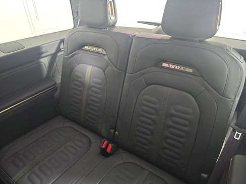 Used 2023 Rivian R1S Adventure image 22