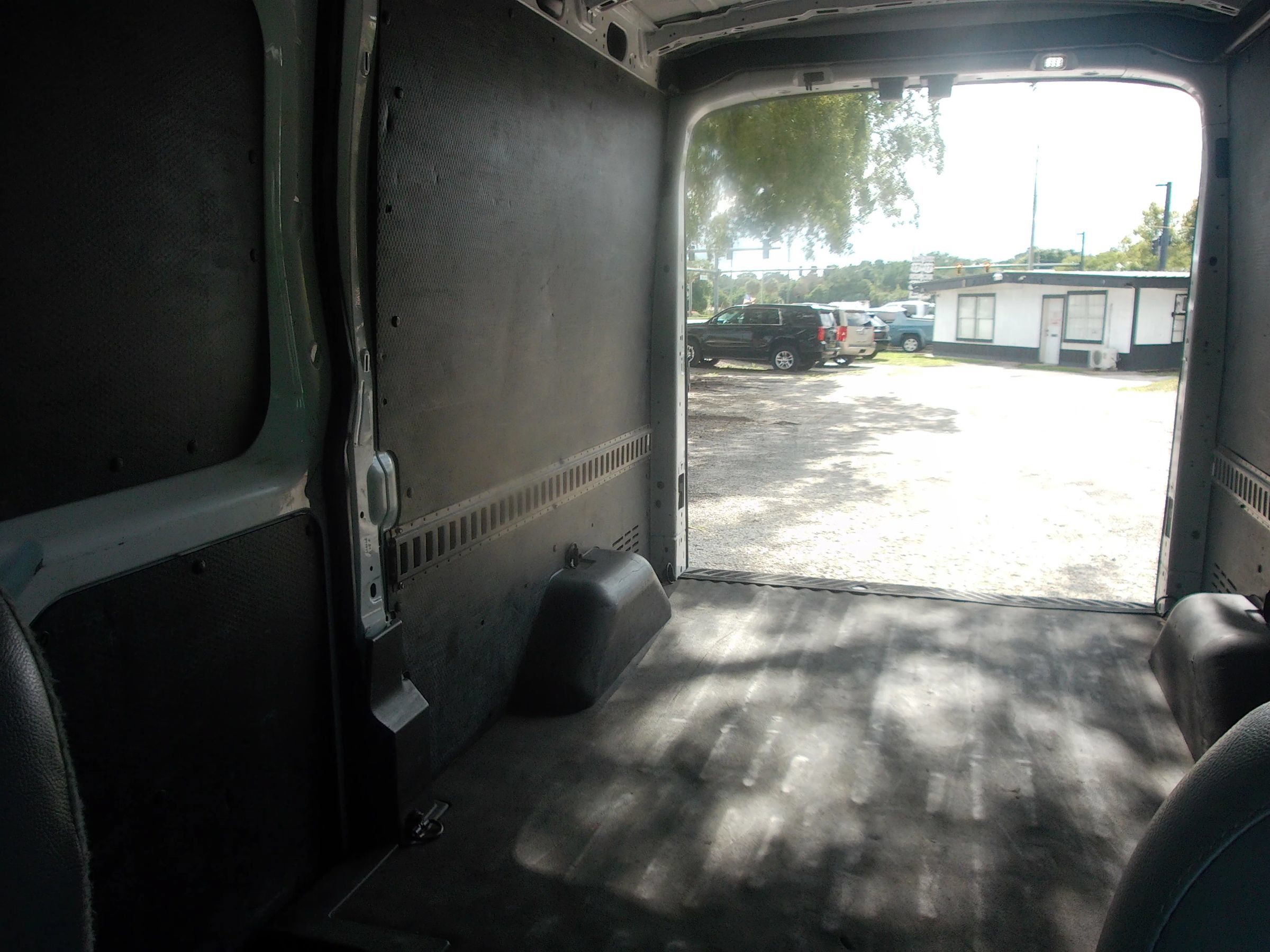 Used 2019 Ford Transit 150 148 Medium Roof RWD image 15