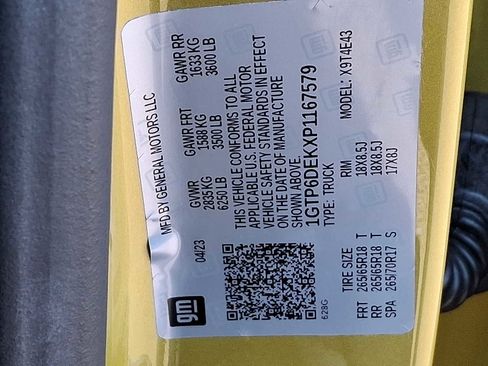 Used 2023 GMC Canyon AT4 w/ Canyon Safety Plus Package image 27