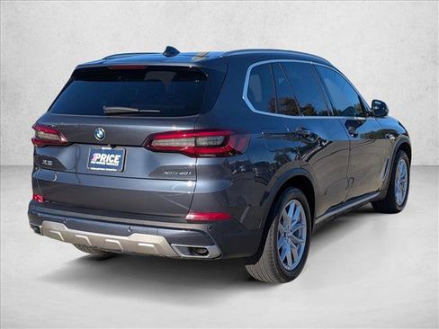 Used 2022 BMW X5 xDrive40i w/ Parking Assistance Package image 5