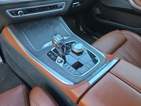 Used 2021 BMW X5 M50i w/ Executive Package image 27