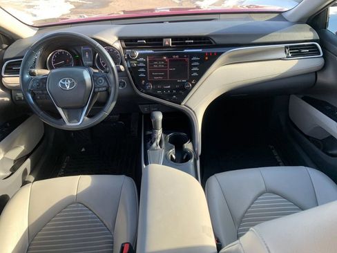 Used 2018 Toyota Camry SE image 17