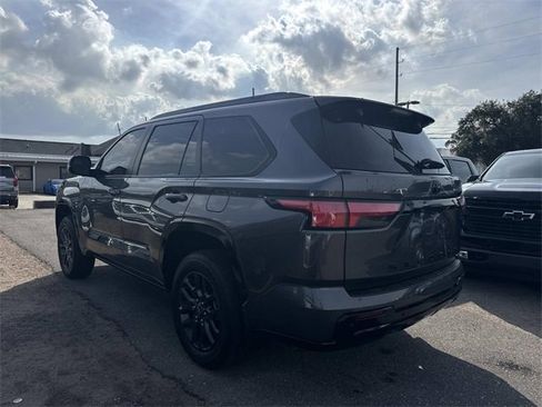 Used 2025 Toyota Sequoia Platinum image 9