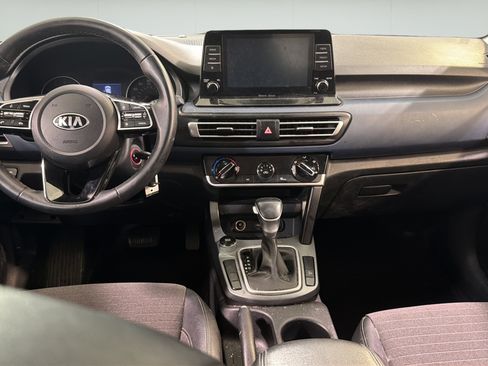 Used 2021 Kia Seltos S FWD image 22