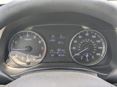 Used 2017 Hyundai Elantra SE FWD image 28