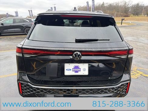 New 2026 Volkswagen Tiguan SE R-Line image 6