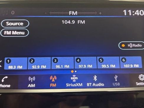 Used 2018 Nissan Rogue SL FWD image 34