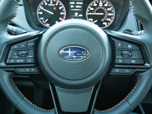 Used 2024 Subaru Crosstrek 2.5i Limited w/ Crosstrek Mirror Package image 28