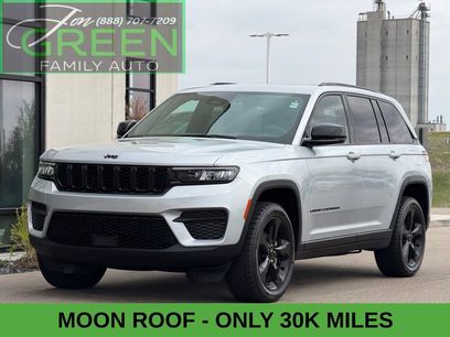 Used 2023 Jeep Grand Cherokee Altitude