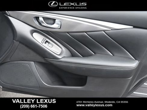 Used 2016 INFINITI Q50 3.0t Premium w/ Driver Assistance Package image 17