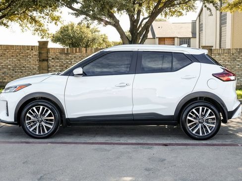 Used 2024 Nissan Kicks SV image 20
