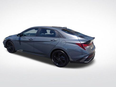 Used 2026 Hyundai Elantra Sport FWD image 4
