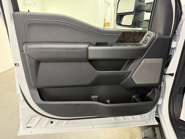 New 2026 Ford F350 Lariat w/ Black Appearance Package AWD/4WD image 13