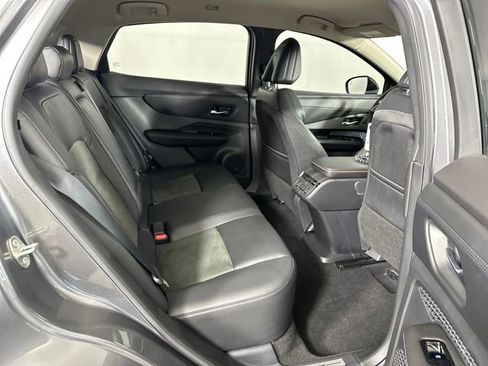 Used 2023 Nissan Ariya AWD image 27