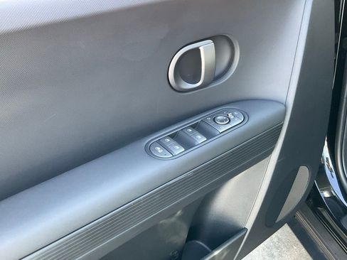 Used 2025 Hyundai Ioniq 5 SEL image 25