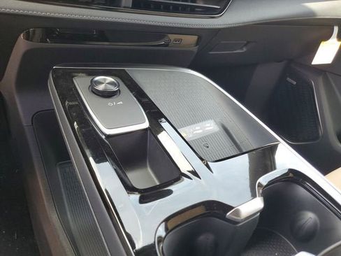 New 2026 Buick Enclave Preferred w/ Power Package FWD image 24
