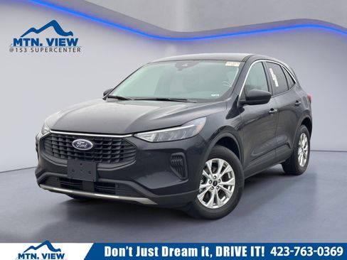 Used 2023 Ford Escape Active image 1