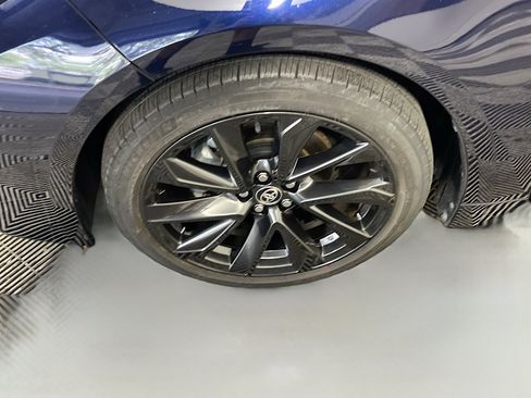 Used 2023 Toyota Corolla SE w/ SE Premium Package FWD image 14