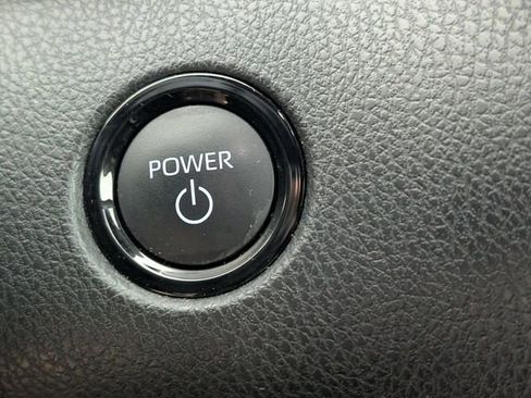 Used 2025 Toyota Camry SE w/ Convenience Package FWD image 60