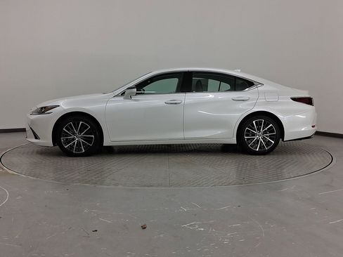 New 2025 Lexus ES 350 w/ Premium Package image 2