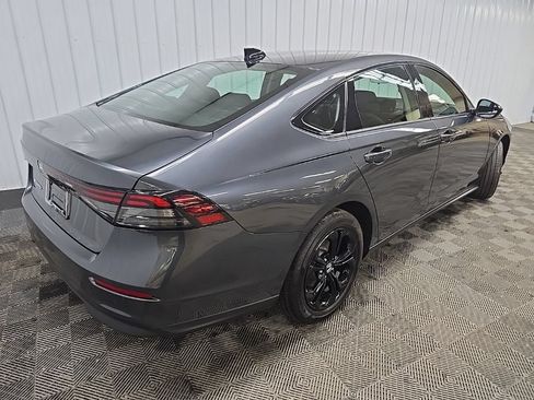 Used 2025 Honda Accord SE image 10