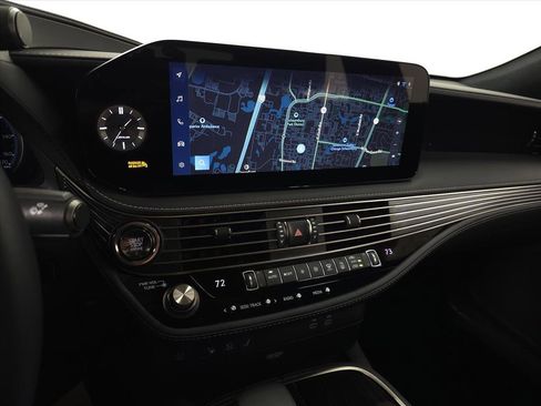 Used 2024 Lexus LS 500 AWD w/ Luxury Package image 23