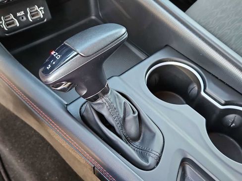 Used 2025 Dodge Durango GT RWD image 21