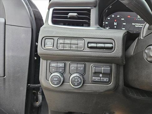 Used 2022 GMC Yukon Denali w/ Denali Ultimate Package image 12