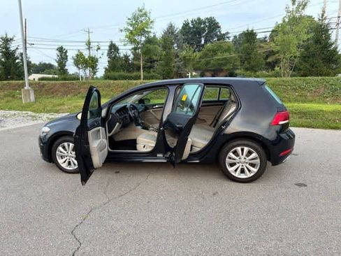 Used 2019 Volkswagen Golf SE FWD image 15