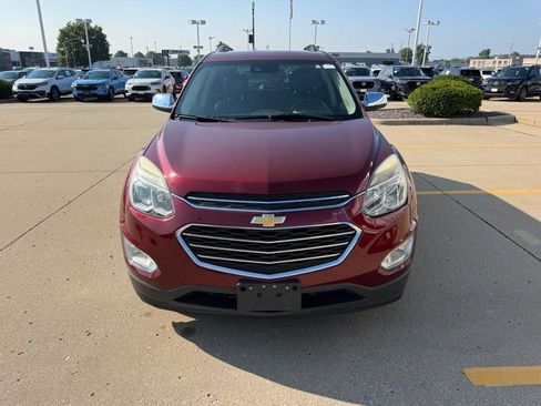 Used 2017 Chevrolet Equinox Premier w/ Enhanced Convenience Package FWD image 8