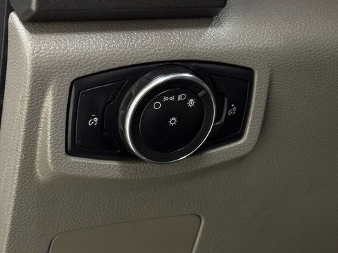 Used 2018 Ford F550 4x4 Regular Cab Super Duty image 46