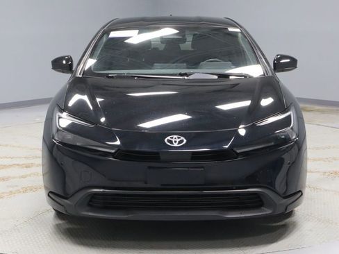 Used 2024 Toyota Prius LE FWD image 5