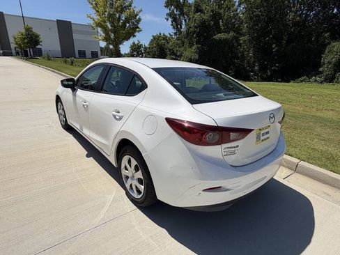 Used 2015 MAZDA MAZDA3 i Sport FWD image 7