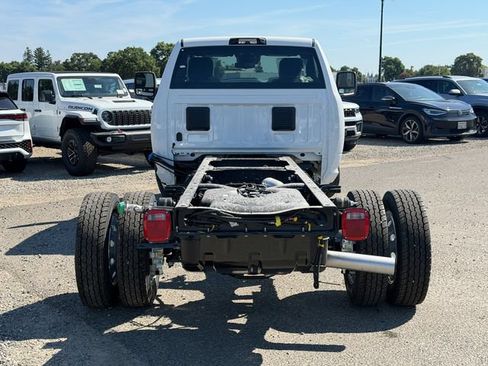 New 2026 RAM 5500 4x4 Regular Cab image 10