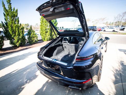 Used 2026 Porsche Panamera image 32