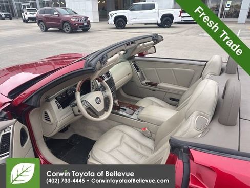 Used 2005 Cadillac XLR image 19