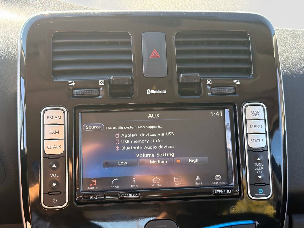 Used 2017 Nissan Leaf SV w/ Premium Package FWD image 23