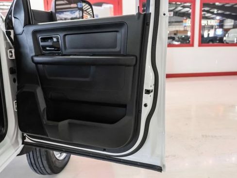 Used 2022 RAM 5500 Tradesman w/ Chrome Appearance Group AWD/4WD image 37