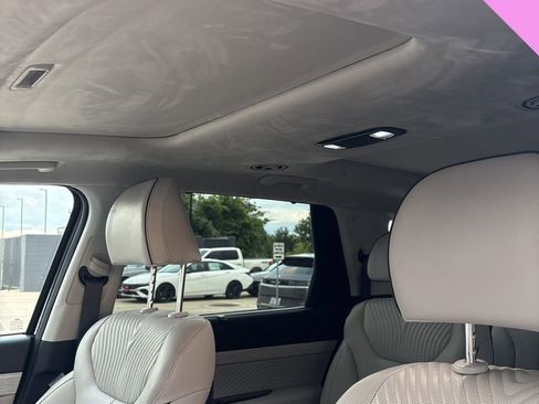 Used 2024 Hyundai Palisade Calligraphy FWD image 9