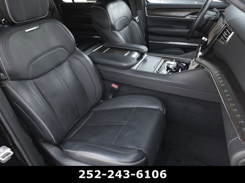 Used 2022 Jeep Grand Wagoneer Series II AWD/4WD image 59